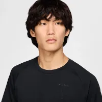 Nike A.P.S. чоловічі Dri-FIT ADV Short-Sleeve Versatile Top колір чорний