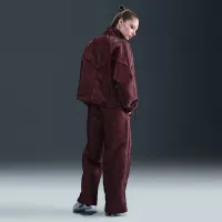 Nike Sportswear Windrunner женская Shine Куртка цвет красный