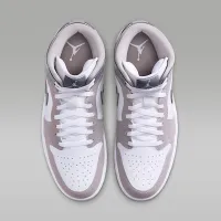 Nike Air Jordan 1 Mid SE чоловічі Кросівки колір білий