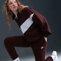 Nike Sportswear Club Fleece женская Mid-Rise Joggers цвет красный