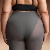 NikeSKIMS Weightless Layers жіноча З високою талією V-Panel лосіни колір сірий