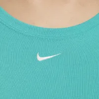 Nike Sportswear Chill Knit жіноча Tight Scoop-Back Short-Sleeve Mini-Rib Top колір зелений