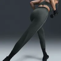 Nike Therma-FIT One жіноча З високою талією 7/8 Joggers колір зелений