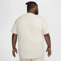 Nike Sportswear Premium Essentials чоловічі футболка колір коричневий