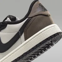 Nike Jordan 1 Retro Low 
