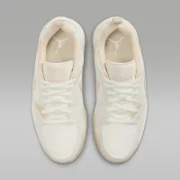 Nike Jordan CMFT Era женская Кроссовки цвет белый