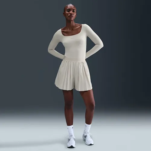 Nike 24.7 PerfectStretch женская Dri-FIT С высокой Талией Loose Pleated Skort цвет коричневый