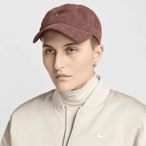 Nike Club Unstructuцвет красный Corduroy Cap цвет коричневый