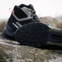 Кроссовки adidas Eastrail 2.0 Mid Rain.Rdy Hiking IG8858 - Черные