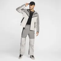 Nike Tech чоловічі Woven оверсайз Pants колір сірий