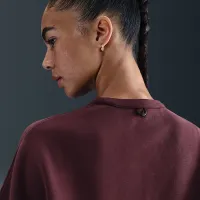 Nike 24.7 ImpossiblySoft жіноча Dri-FIT оверсайз Crew-Neck Top колір червоний