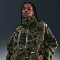 Nike Sportswear женская High-Pile Fleece Куртка цвет зеленый