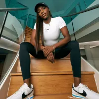 Футболка Nike Sportswear Essntial FB2873-100 - Біла