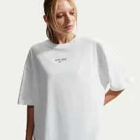 Nike женская оверсайз Dri-FIT Short-Sleeve футболка цвет белый