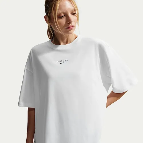 Nike женская оверсайз Dri-FIT Short-Sleeve футболка цвет белый