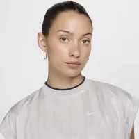 Nike Sportswear Collection жіноча Dri-FIT Short-Sleeve Jacquard Jersey колір сірий