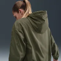 Nike Sportswear Classic Wovens женская Loose UV Hooded Куртка цвет зеленый