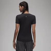 Nike Jordan жіноча Slim Graphic футболка колір чорний