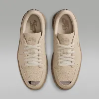 Nike Air Jordan 1 Brooklyn Low женская Кроссовки цвет коричневый