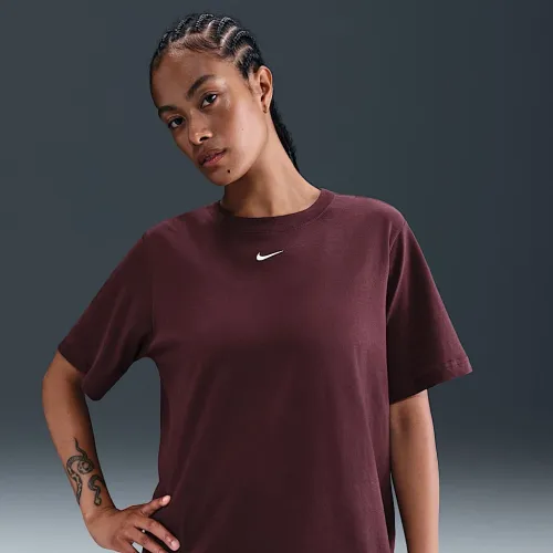 Nike Sportswear Essential женская футболка цвет красный