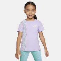 Nike Happy Camper Little дитячі Graphic футболка колір фіолетовий