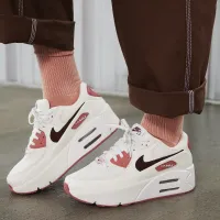 Nike Air Max 90 LV8 SE женская Кроссовки цвет белый