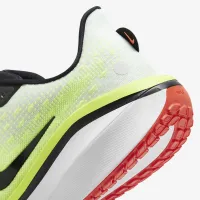 Nike Vomero 17 