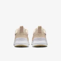 Nike Air Max Nuaxis женская Кроссовки цвет коричневый