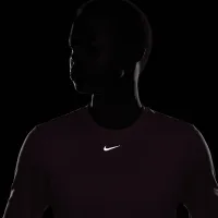 Nike Dri-FIT Swift Element UV жіноча Crew-Neck Running Top колір червоний