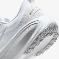 Nike Vomero 18 GORE-TEX мужские Waterproof Road Running Кроссовки with Reflective Accents цвет белый