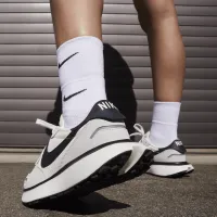 Nike Phoenix Waffle жіноча Кросівки колір білий