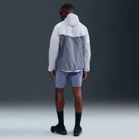 Nike Stride чоловічі Repel UV Running Куртка колір сірий