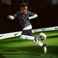 Nike Jr. Phantom Luna 2 Academy Little/Big дитячі MG футбольні бутси колір білий