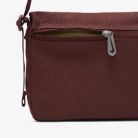 Nike Sportswear жіноча Futura 365 Crossbody сумка (3L) колір коричневий