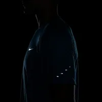 Nike Stride мужские Dri-FIT ADV Short-Sleeve Running Top цвет зеленый
