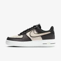 Nike Air Force 1 '07 SE женская Кроссовки цвет черный