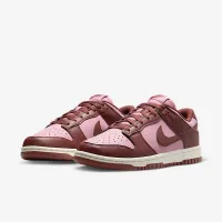 Nike Dunk Low Next Nature жіноча Кросівки колір білий