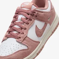 Nike Dunk Low жіноча Кросівки колір білий