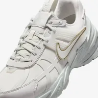 Nike V2K Run GORE-TEX женская Waterproof Кроссовки цвет серый