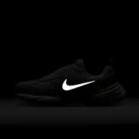Nike V2K Run жіноча Кросівки колір сірий