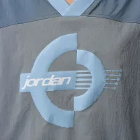 Nike Jordan Brooklyn женская Woven Long-Sleeve Graphic Pullover синий