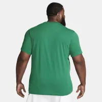 Nike Sportswear Club чоловічі футболка колір зелений