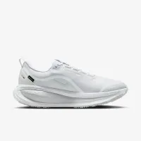 Nike Vomero 18 GORE-TEX мужские Waterproof Road Running Кроссовки with Reflective Accents цвет белый