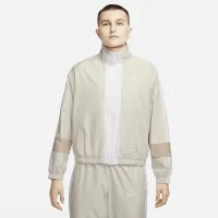 U.S. Essential женская Nike Graphic Куртка цвет коричневый