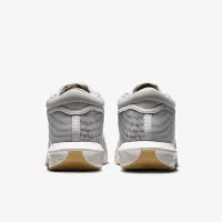 Nike LeBron Witness 8 баскетбольні Кросівки колір сірий