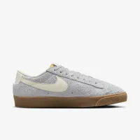 Nike Blazer Low '77 Vintage жіноча Кросівки колір сірий
