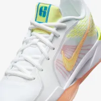 Nike Sabrina 2 SE Big детские баскетбольные Кроссовки цвет белый