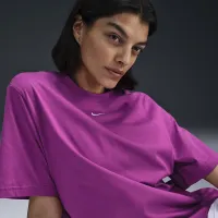 Nike Sportswear Essential жіноча футболка колір фіолетовий