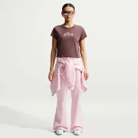 Nike Sportswear Club жіноча Short-Sleeve футболка колір фіолетовий