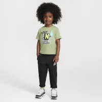 Nike Step Up Your Game Toddler Graphic футболка колір зелений
